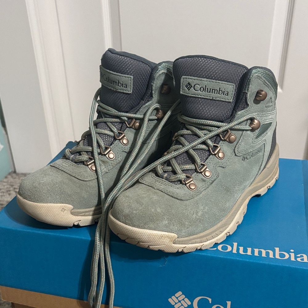Columbia Sage Green Hiking Boots